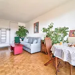 Bright Studio in PARIS - La Villette